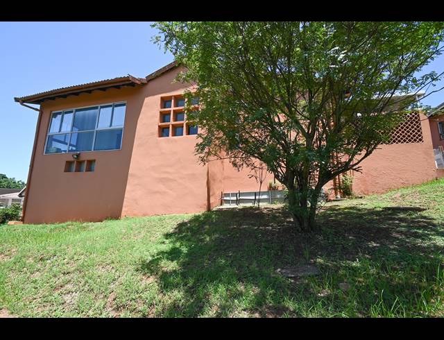 4 BEDROOM HOUSE FOR SALE IN RESERVOIR HILLS